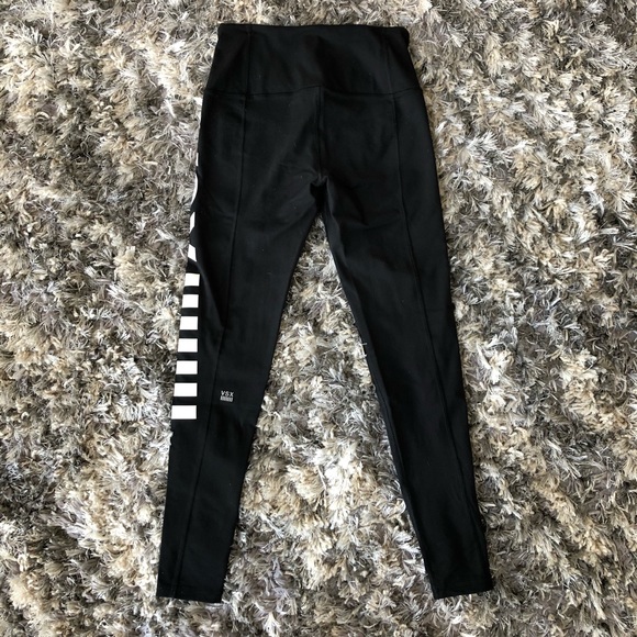 VS Sport Knock Out Tights - Picture 2 of 6